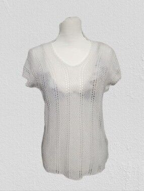 Lightweight V-Neck Knit Short Sleeve Top - White